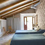 Paxos' - Pool & Ac