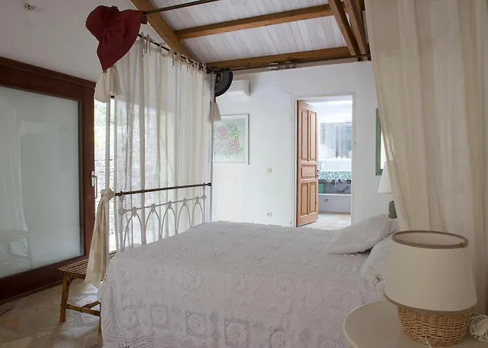 Villa Paxos' - Pool & Ac *